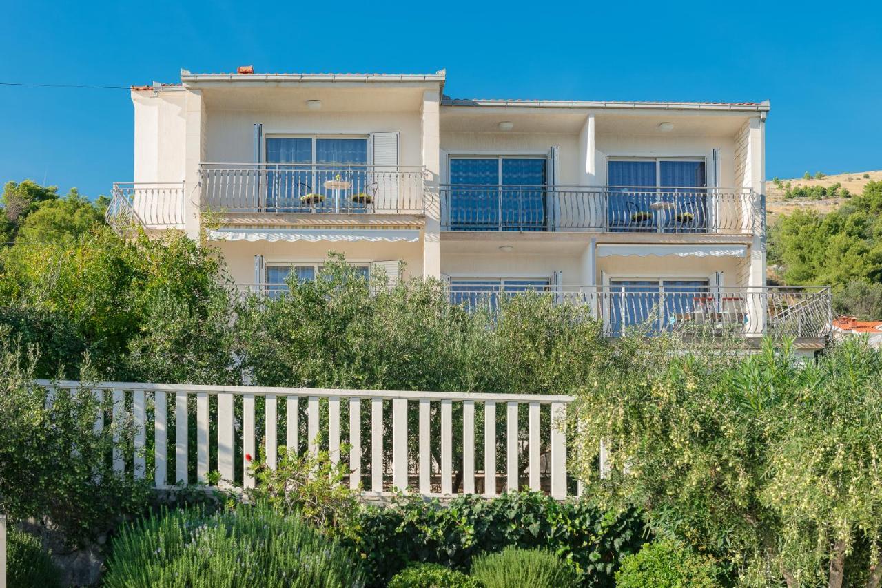טרוגיר Residence Villa Irena Apartments מראה חיצוני תמונה