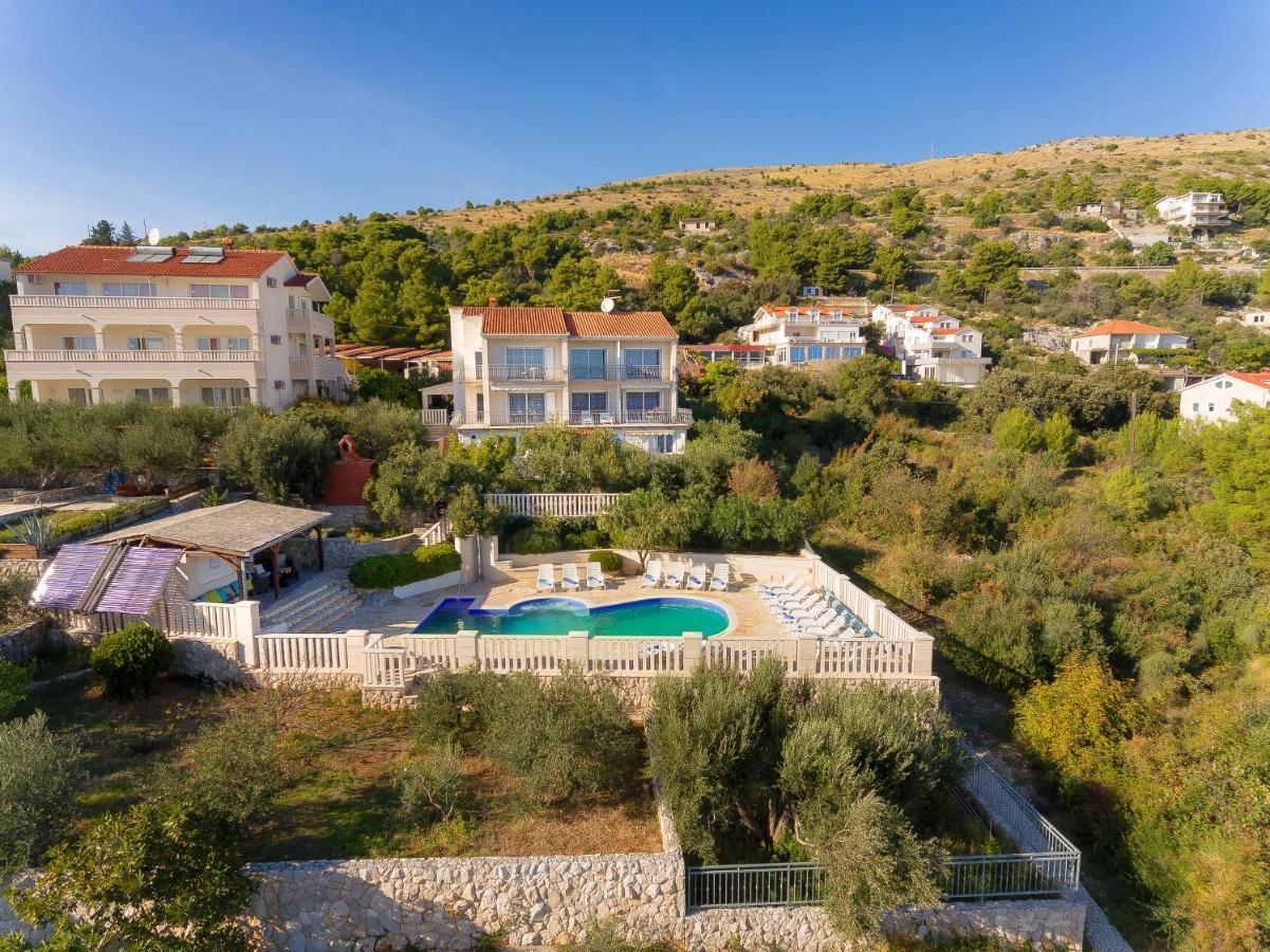 טרוגיר Residence Villa Irena Apartments מראה חיצוני תמונה